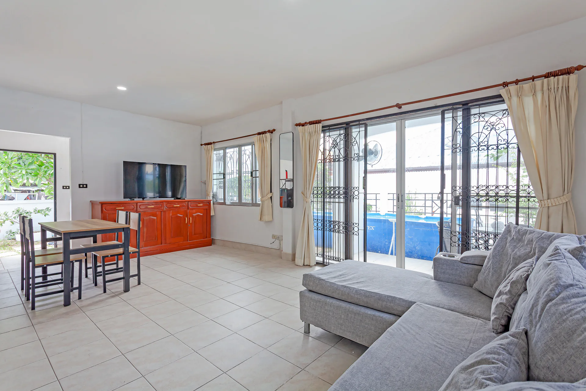 Odies Laguna Beach — view 18