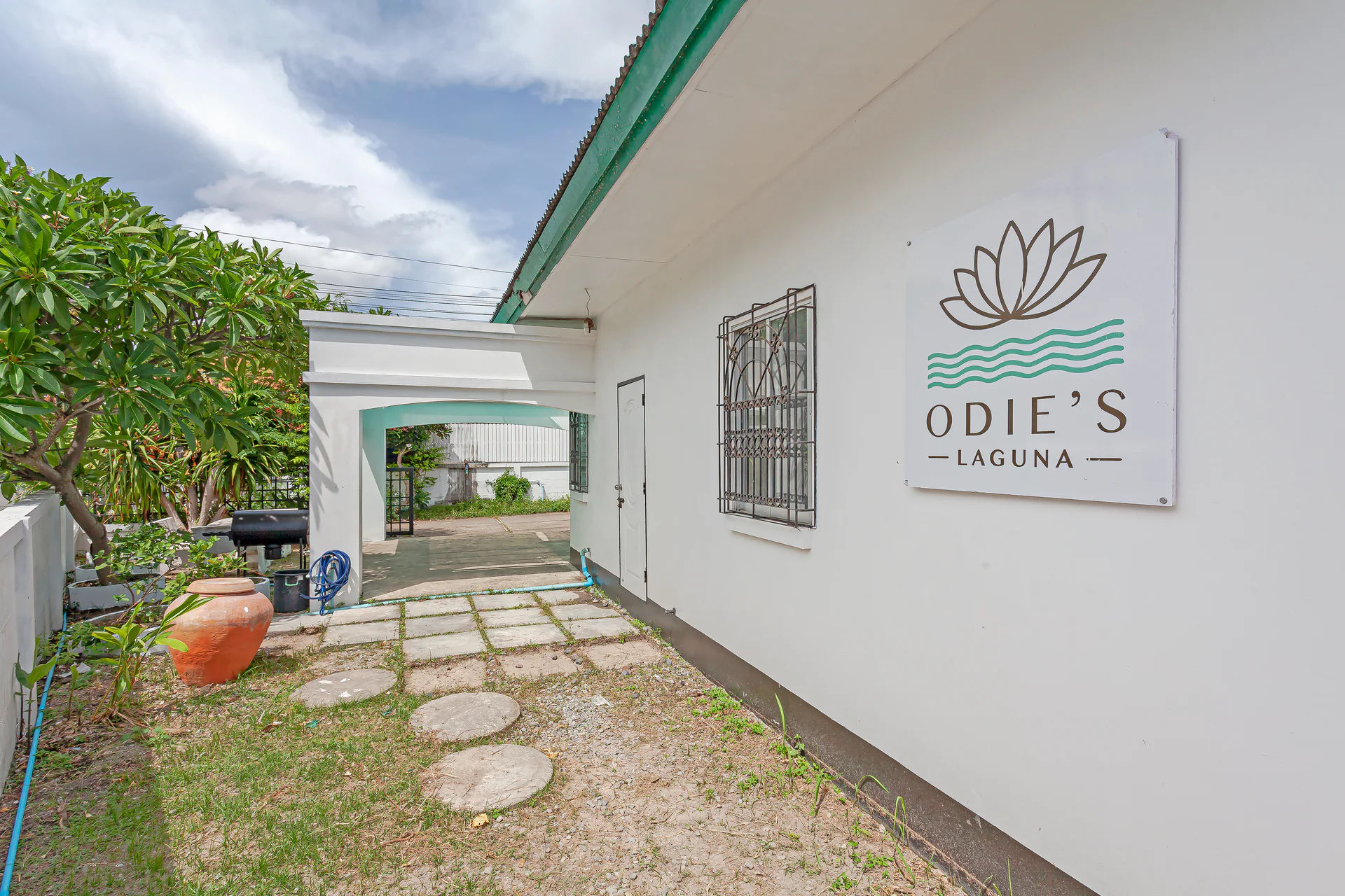Odies Laguna Beach — view 20